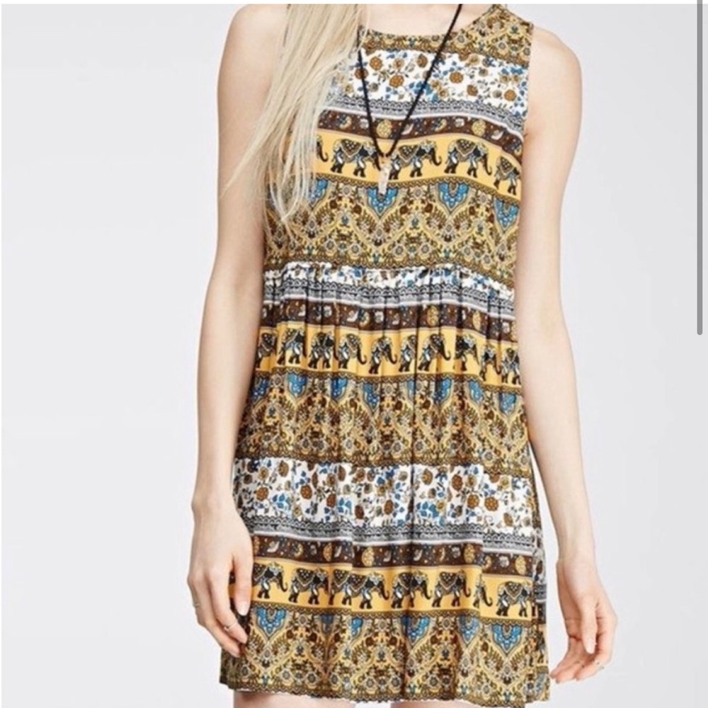 Elephant & floral Thailand inspired dress 👗🐘💙💛
